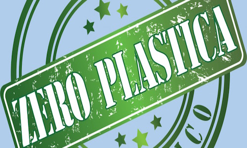 Stiamo lavorando per ridurre al minimo l'utilizzo di plastica